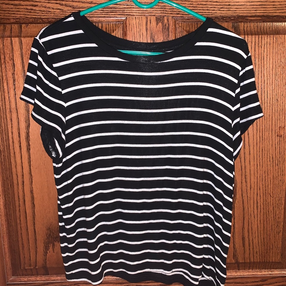 american eagle t shirt